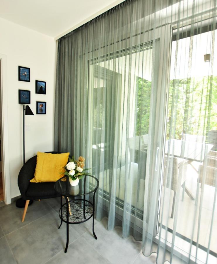 Olive Apartman Alsoors Exterior photo